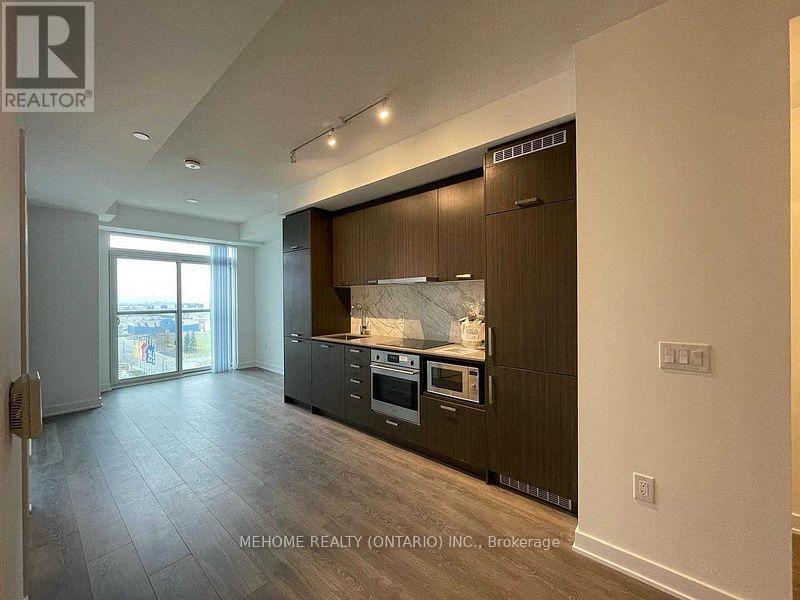 10-710 Honeycrisp Cres in Vaughan, ON - Building Photo