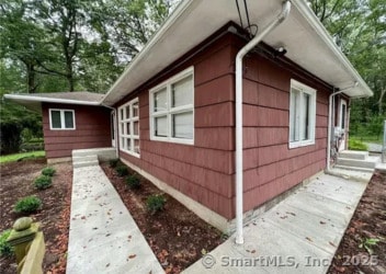 958 Dunbar Hill Rd in Hamden, CT - Building Photo - Building Photo