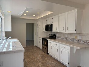 3812 Salem St in Irvine, CA - Building Photo - Building Photo