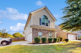 1582 Leonard St in Hampton, GA - Building Photo - Building Photo