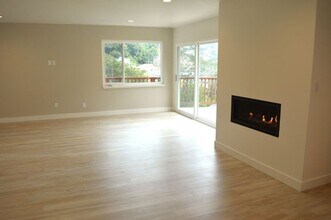 25-25 Crescent Ave in Sausalito, CA - Building Photo - Building Photo