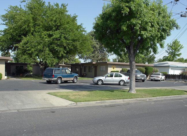 606-674 Q St in Merced, CA - Building Photo - Building Photo