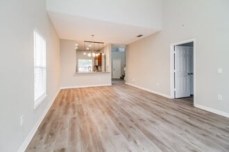 2034 Meadow Pond Way in Orlando, FL - Building Photo - Building Photo