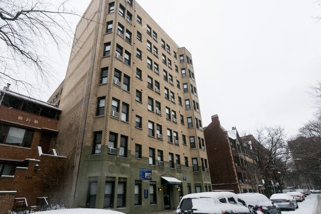 property at 553 W Arlington Pl
