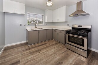 1601-1603 Cedar Avenue in Long Beach, CA - Building Photo - Building Photo