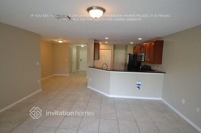9117 Chambers St in Tamarac, FL - Building Photo - Building Photo