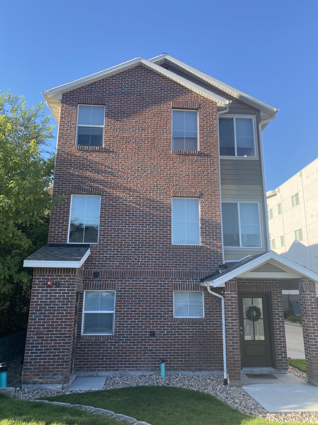 361 W Reed Ave, Unit 103 in Salt Lake City, UT - Foto de edificio - Building Photo