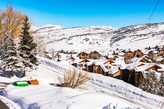 8371 Meadowview Dr in Park City, UT - Foto de edificio - Building Photo
