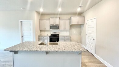 401 Sturnidae Cv in Ocean Springs, MS - Building Photo - Building Photo