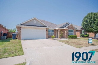 7925 Frye Ln in Oklahoma City, OK - Building Photo - Building Photo