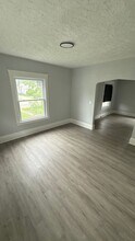 386 E 152nd St in Cleveland, OH - Building Photo - Building Photo