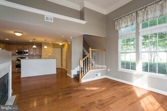 15426 Rosemont Manor Dr in Haymarket, VA - Building Photo - Building Photo