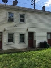 119 W Chapel Ave in Carlisle, PA - Building Photo - Building Photo