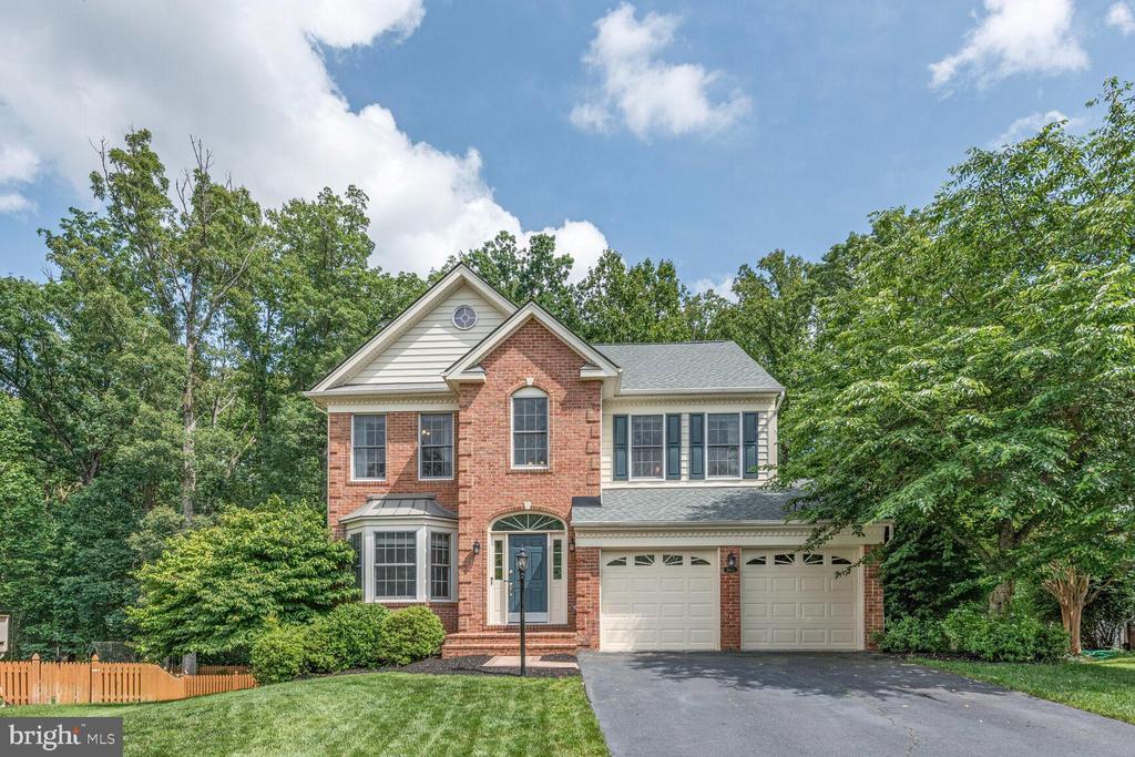 5907 Tulloch Spring Ct in Haymarket, VA - Building Photo