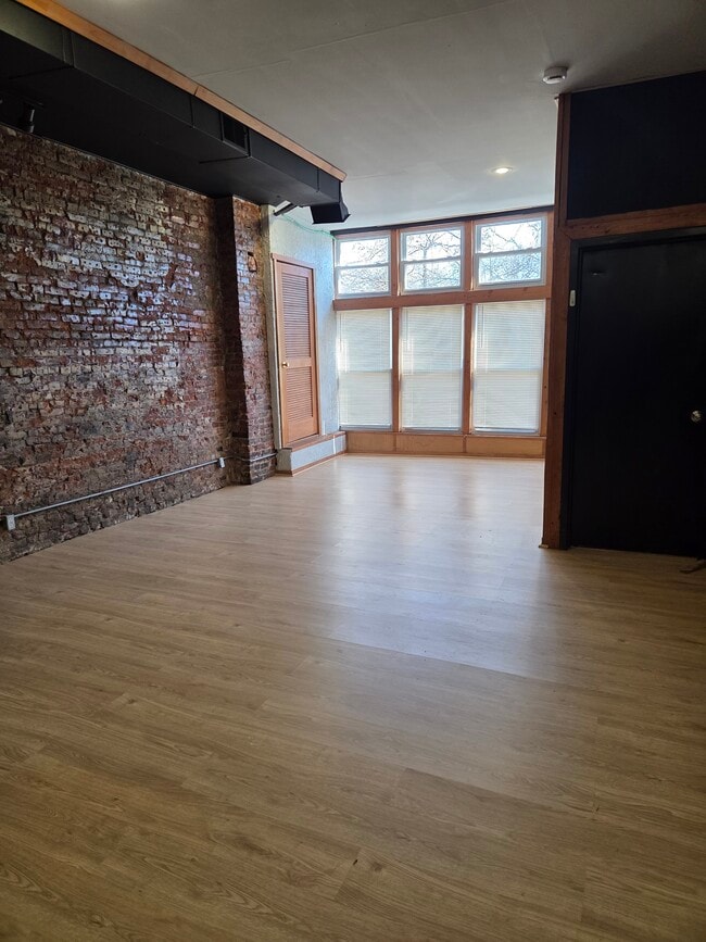 954 N 8th St, Unit 1st floor in Philadelphia, PA - Foto de edificio - Building Photo