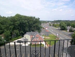 1321 Worcester Rd, Unit 603 in Framingham, MA - Building Photo - Building Photo