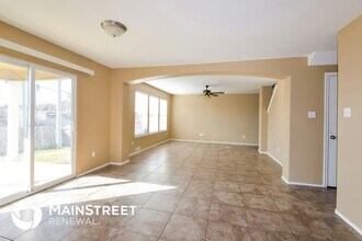 8518 Adams Hill Dr in San Antonio, TX - Foto de edificio - Building Photo