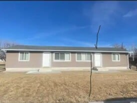 65 S 100 E in Huntington, UT - Building Photo