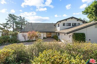 2601 Cordelia Rd in Los Angeles, CA - Building Photo - Building Photo