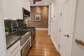 47 1/2 1st Street (2nd & 1st Ave), #1F, Unit 1F in New York, NY - Building Photo - Building Photo