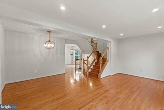 13418 Rising Sun Ln in Germantown, MD - Building Photo - Building Photo