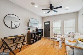 2357 Montrose St in Philadelphia, PA - Building Photo - Building Photo