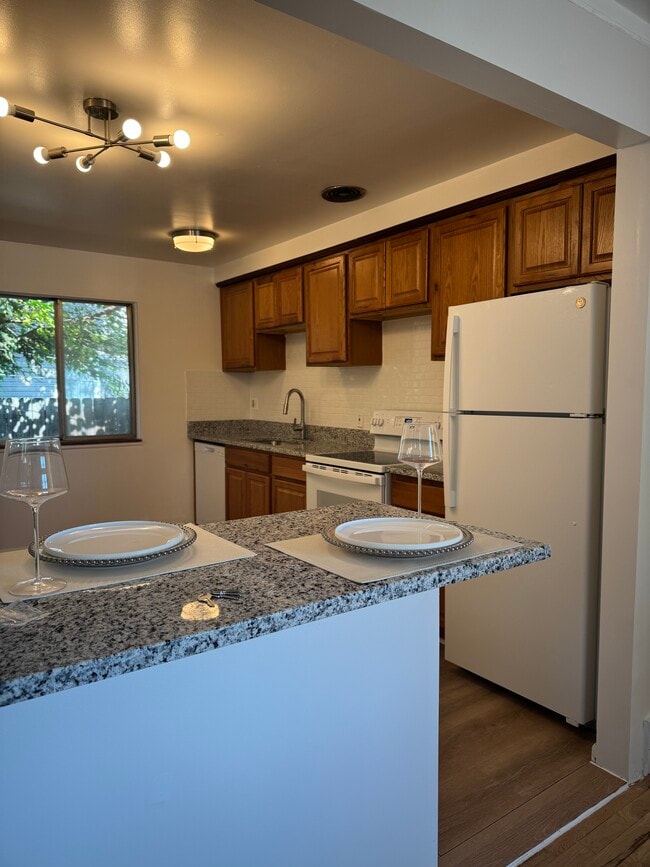 3807 Rochester Rd, Unit 3807