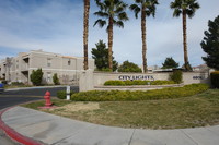 Mountainside in Las Vegas, NV - Foto de edificio - Building Photo