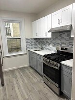 1974 Cedar Ave in Bronx, NY - Building Photo