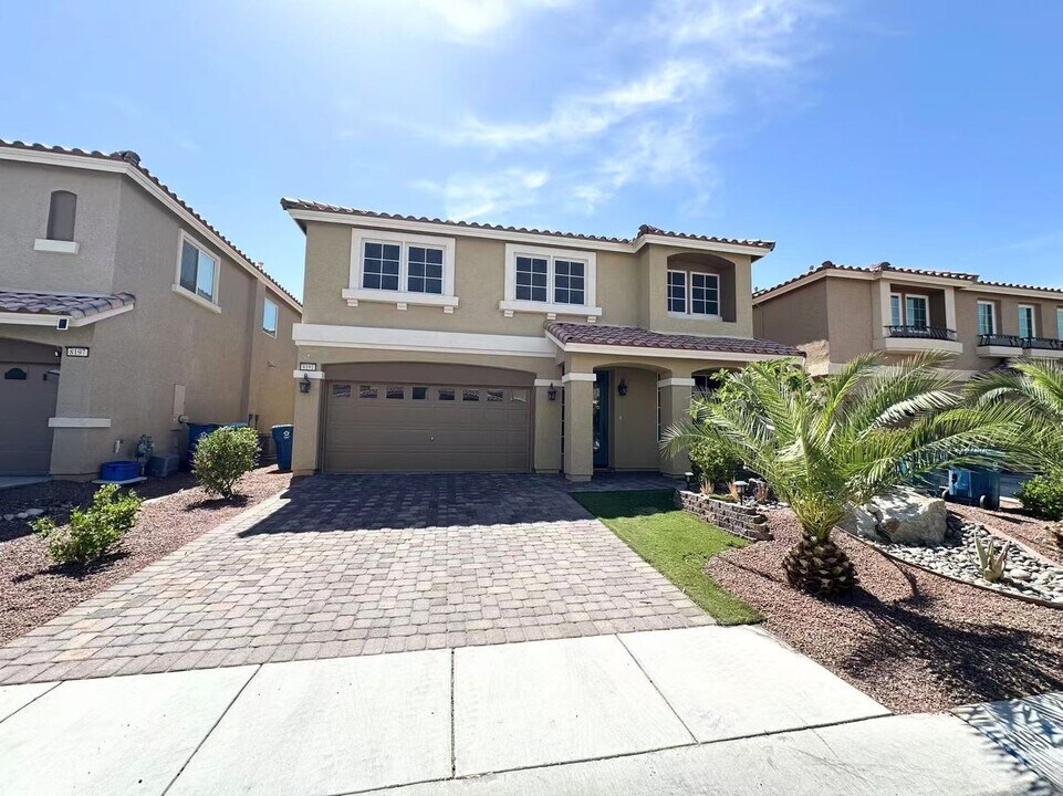 8191 Dover Canyon Ct in Las Vegas, NV - Building Photo