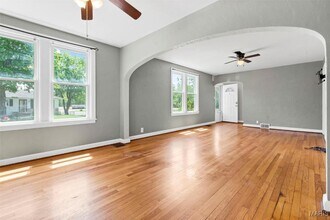 523 W Meramec St in Pacific, MO - Building Photo - Building Photo