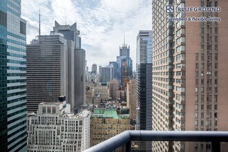 235 W 48th St in New York, NY - Building Photo - Building Photo