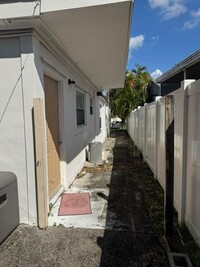 916 Francis St in West Palm Beach, FL - Building Photo - Building Photo