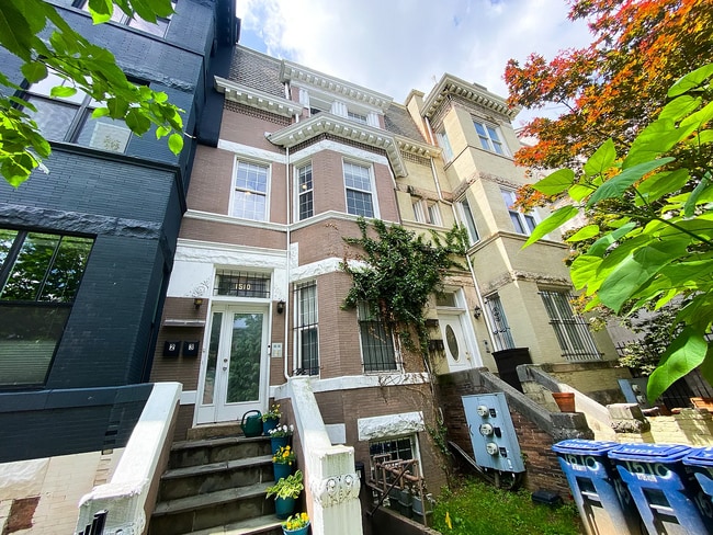 property at 1510 Park Rd NW