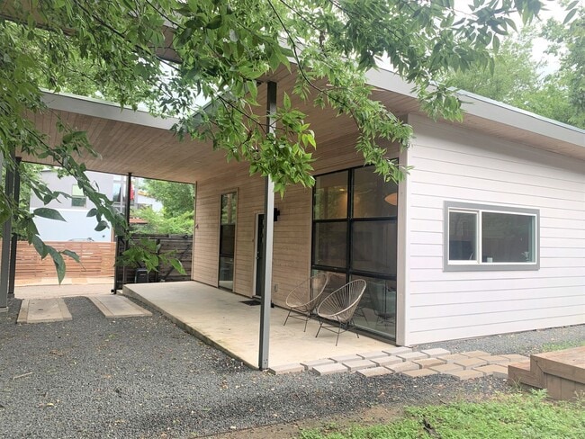 2103 E 14th St in Austin, TX - Building Photo - Building Photo