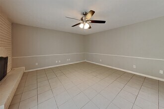 18106 Navajo Trail Dr in Spring, TX - Building Photo - Building Photo