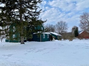 42 Amity Rd in Warwick, NY - Building Photo - Building Photo