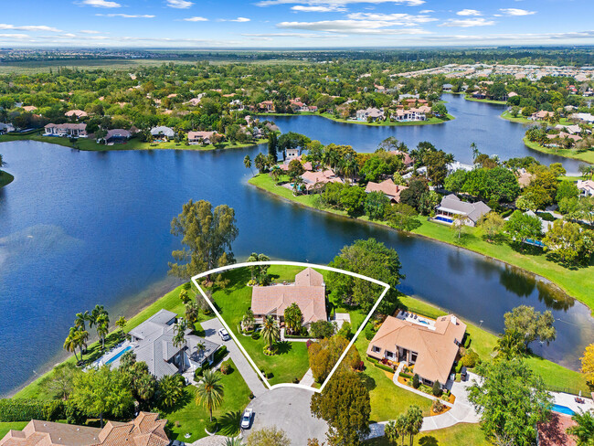 7511 Brigantine Ln