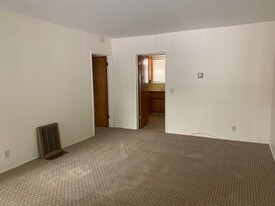 822.5 N Santa Anita Ave Apartments