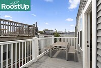 349 W Fourth St photo'