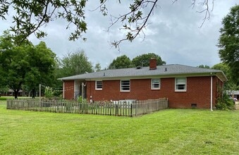 603 S Westover Dr in Monroe, NC - Building Photo - Building Photo