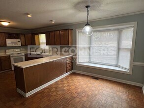 5524 Robinridge Rd in Greensboro, NC - Building Photo - Building Photo