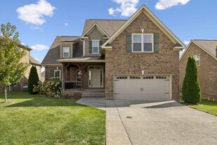 2026 Lequire Ln in Spring Hill, TN - Building Photo