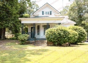 108 S Farmerville St in Ruston, LA - Building Photo