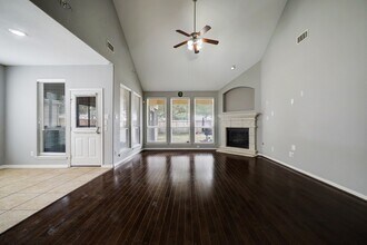 6631 Larocke Trail in Sugar Land, TX - Building Photo - Building Photo