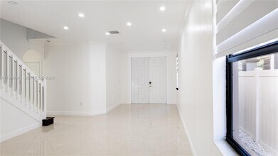 3530 W 88th St in Hialeah, FL - Building Photo - Building Photo