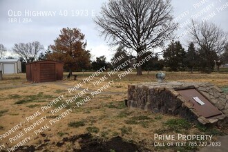 1973 E Old Hwy 40 in New Cambria, KS - Foto de edificio - Building Photo