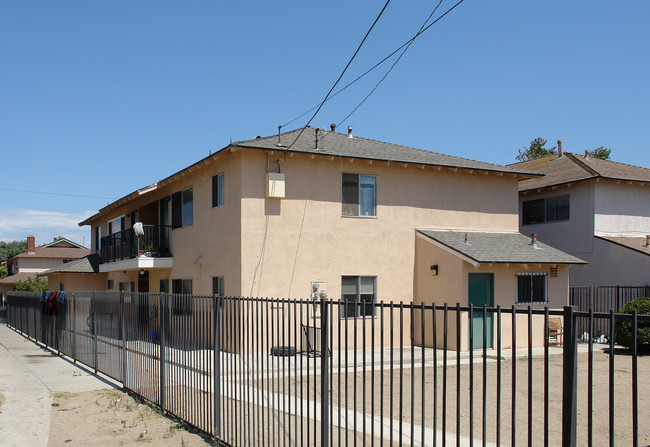 320 Cuesta Del Mar Dr in Oxnard, CA - Foto de edificio - Building Photo