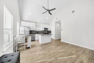 16606 E Forrestal St in Montgomery, TX - Building Photo - Building Photo