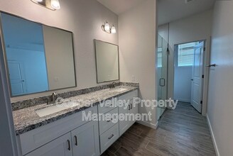 20292 W Hazelwood St in Litchfield Park, AZ - Foto de edificio - Building Photo